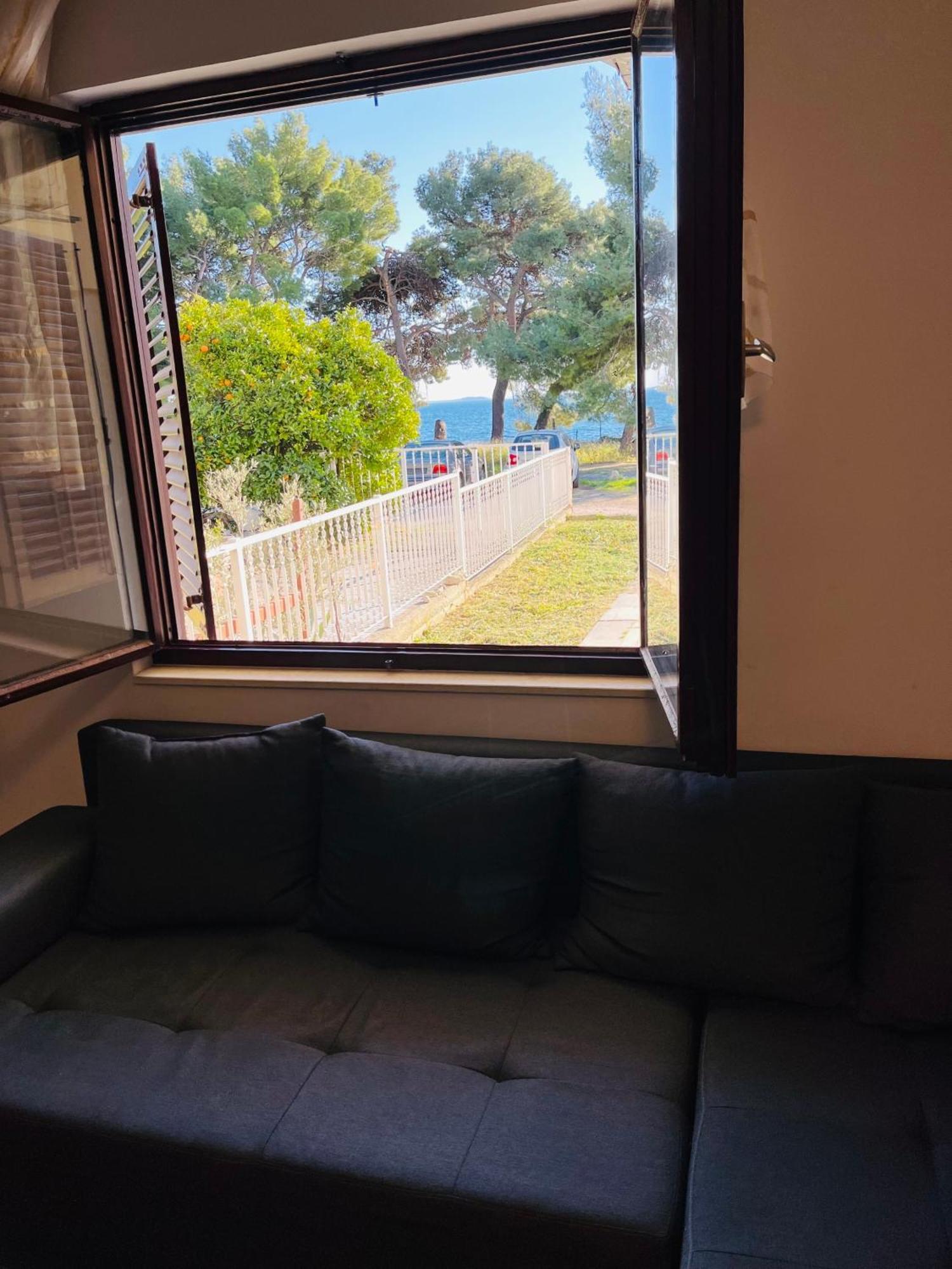 Beachfront Apartment Drazen, With Garden And Parking Split Buitenkant foto