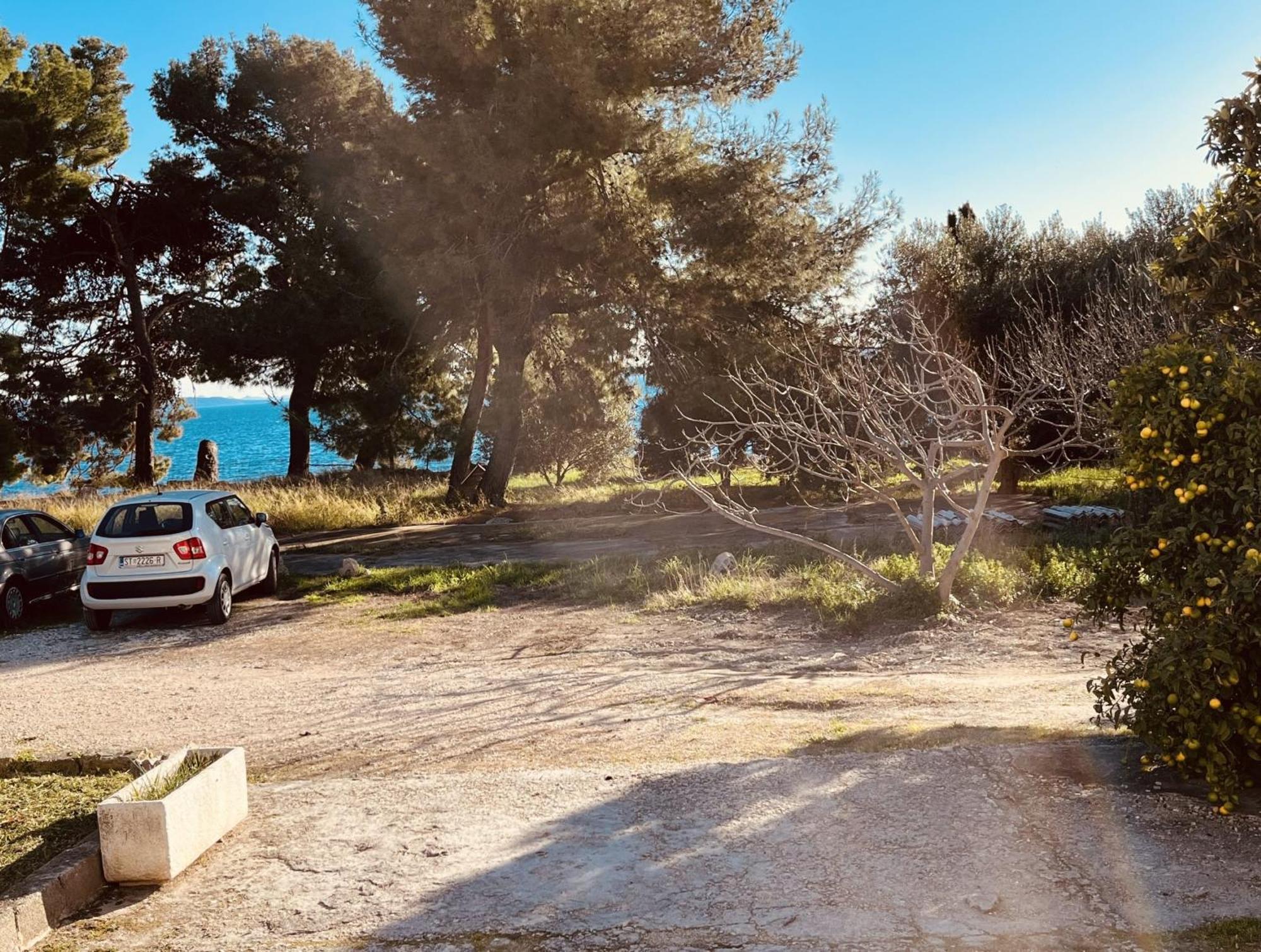Beachfront Apartment Drazen, With Garden And Parking Split Buitenkant foto