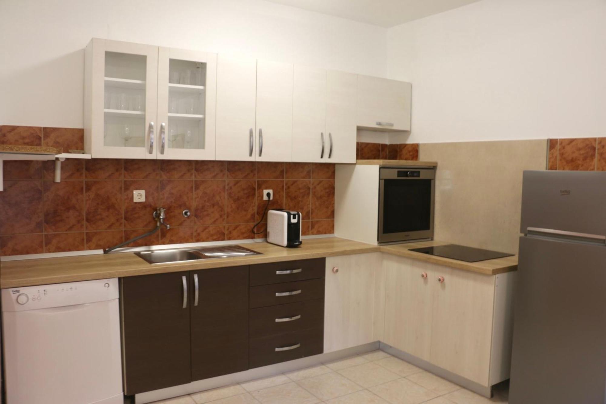 Beachfront Apartment Drazen, With Garden And Parking Split Buitenkant foto