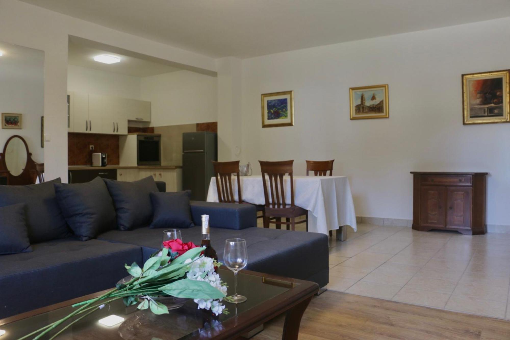 Beachfront Apartment Drazen, With Garden And Parking Split Buitenkant foto