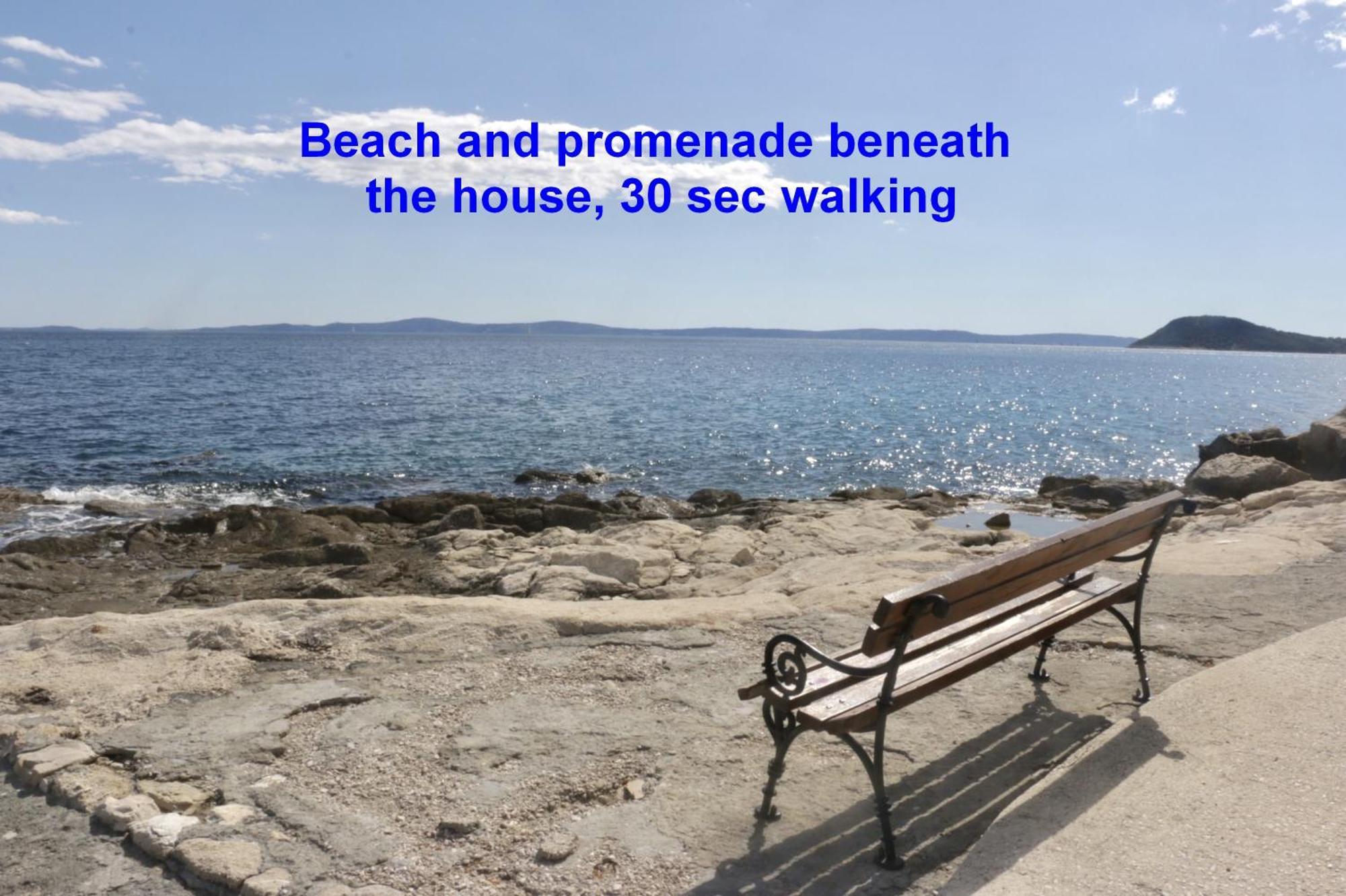 Beachfront Apartment Drazen, With Garden And Parking Split Buitenkant foto