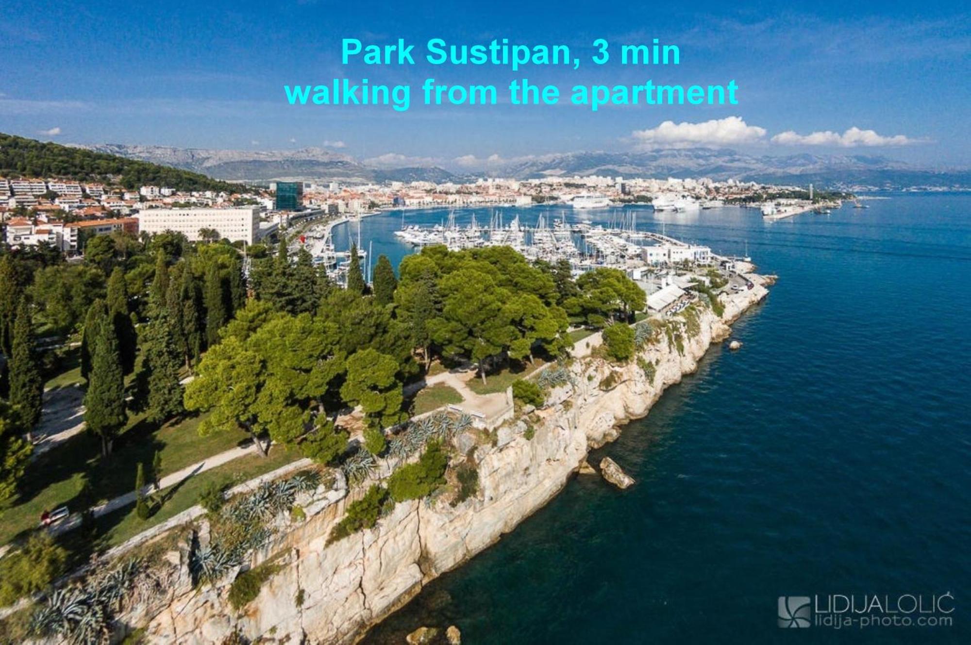 Beachfront Apartment Drazen, With Garden And Parking Split Buitenkant foto