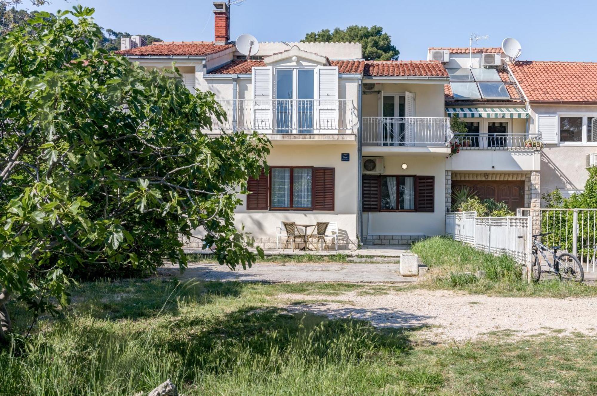 Beachfront Apartment Drazen, With Garden And Parking Split Buitenkant foto