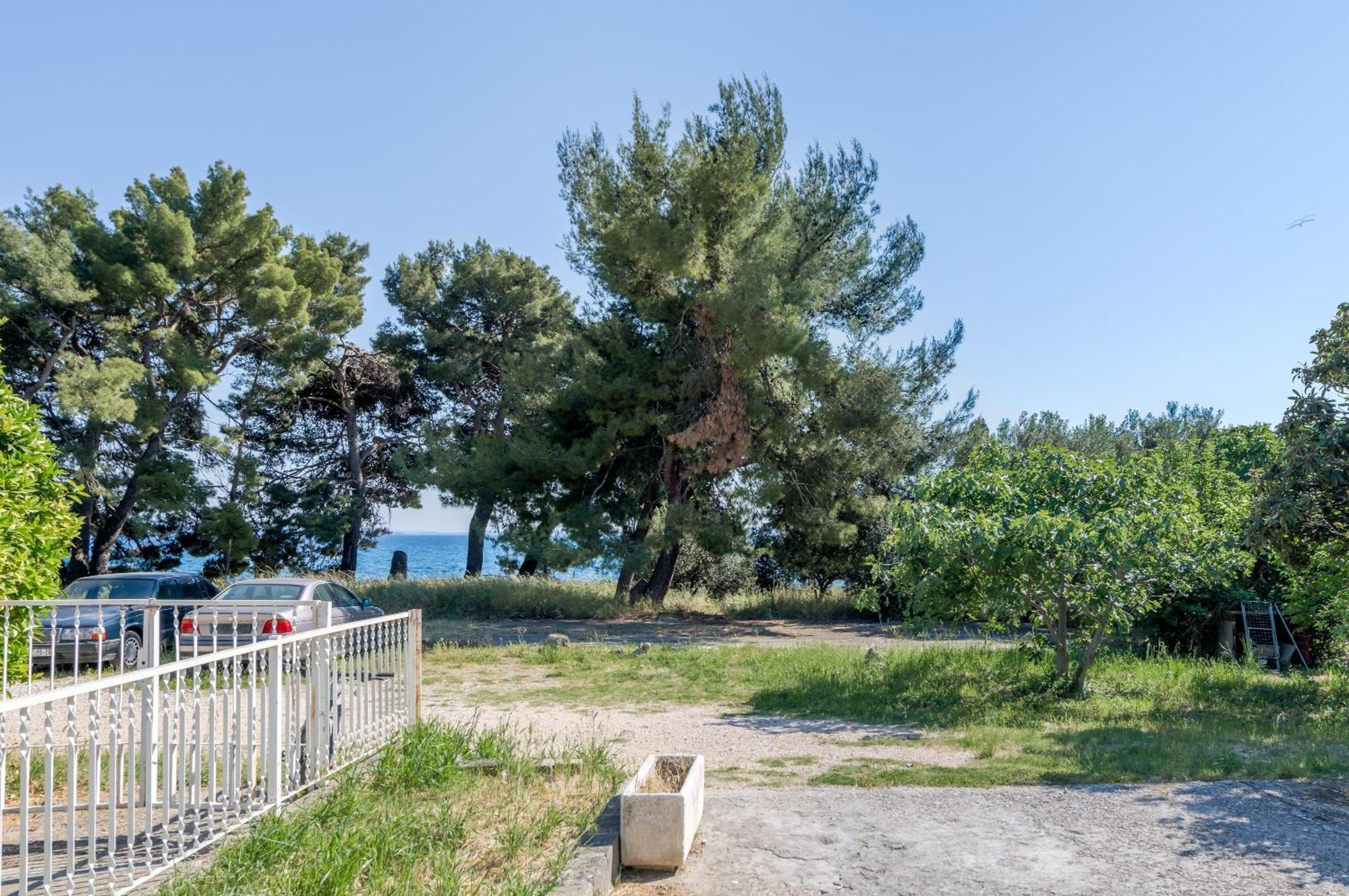 Beachfront Apartment Drazen, With Garden And Parking Split Buitenkant foto